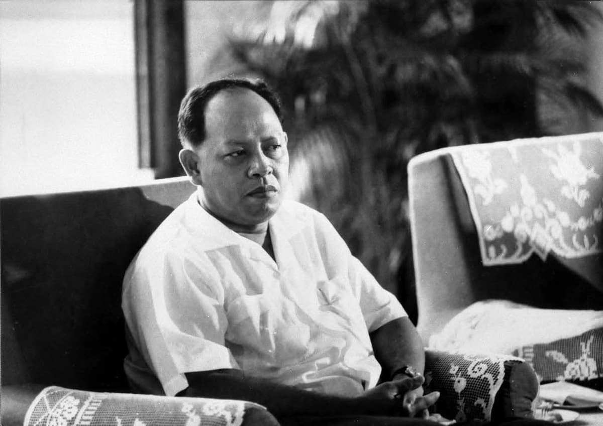 Image's អៀង សារី